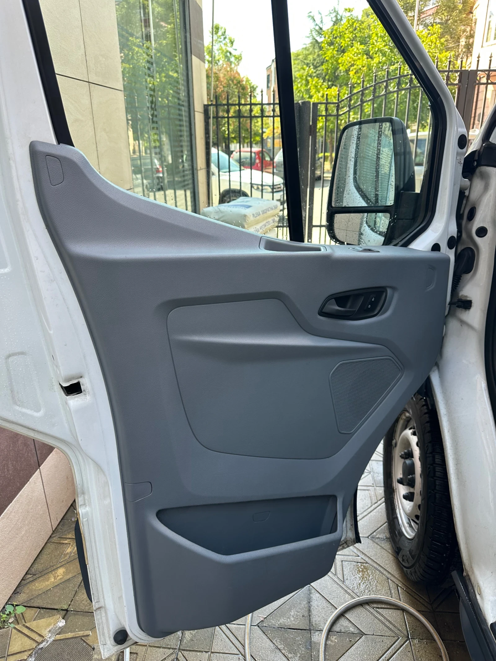 Ford Transit 350, снимка 14 - Бусове и автобуси - 56153709