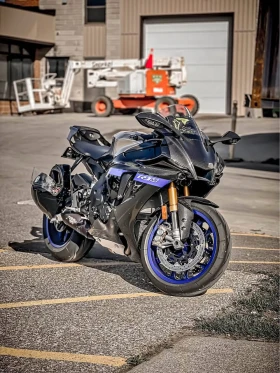 Yamaha YZF-R1  M* CARFAX * БЕЗ ПЪРВОНАЧАЛНА ВНОСКА