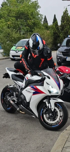 ������ Honda Cbr