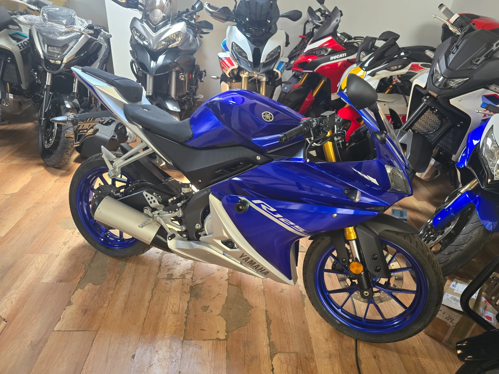 Yamaha Yzf R 125