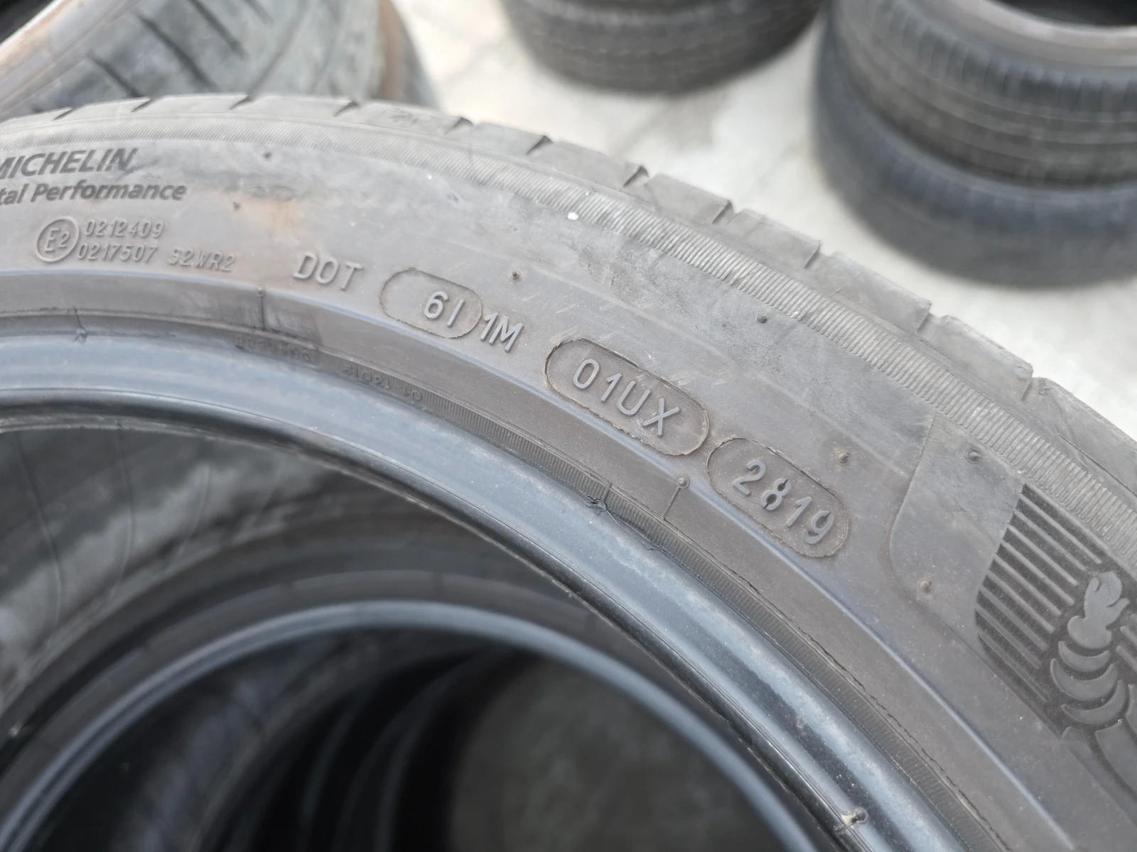 Гуми Летни 275/40R20, снимка 7 - Гуми и джанти - 54731286