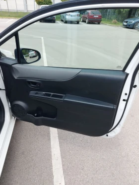 Toyota Yaris, снимка 12