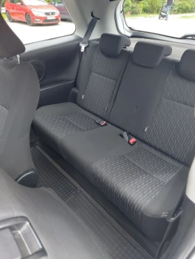 Toyota Yaris, снимка 14