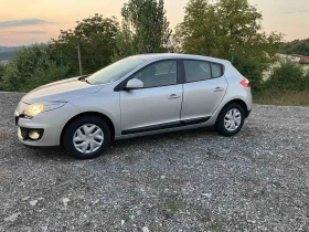 Renault Megane КУПЪВАНА НОВА ОТ БГ., снимка 2