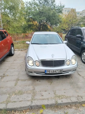 ������ Mercedes-Benz E 270