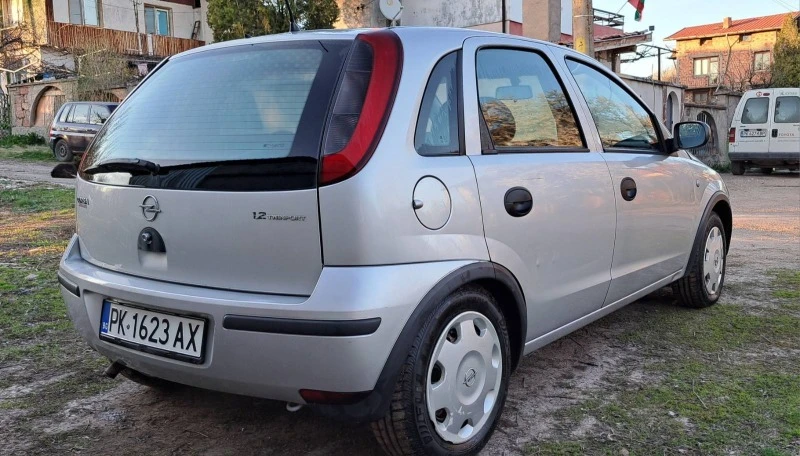 Opel Corsa 1.2 16в 75кс, снимка 8 - Автомобили и джипове - 47479239