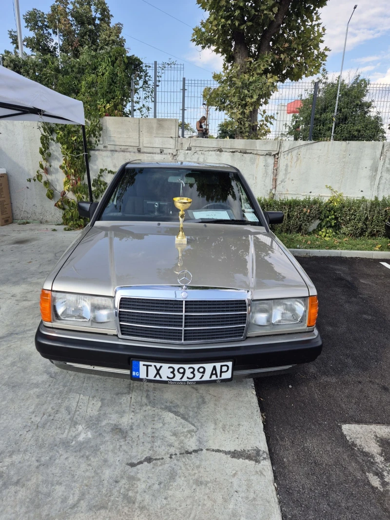 Mercedes-Benz 190 За Колекционери 190Е 1.8 Бензин 94000км 1990г, снимка 2 - Автомобили и джипове - 52434437