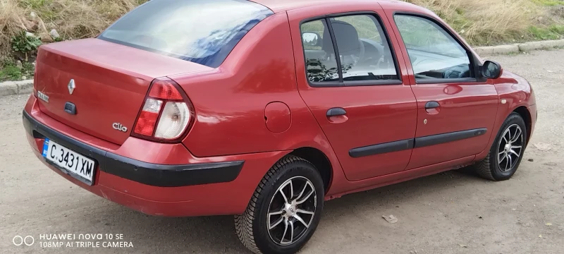 Renault Clio 1.4 * * * КЛИМАТИК* * * , снимка 9 - Автомобили и джипове - 47480994