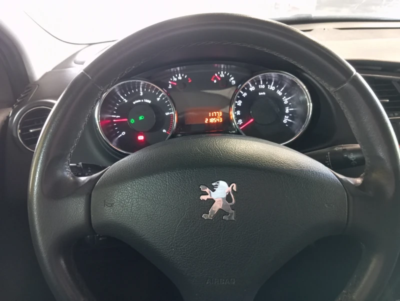 Peugeot 3008 1.6HDI, снимка 6 - Автомобили и джипове - 48703031