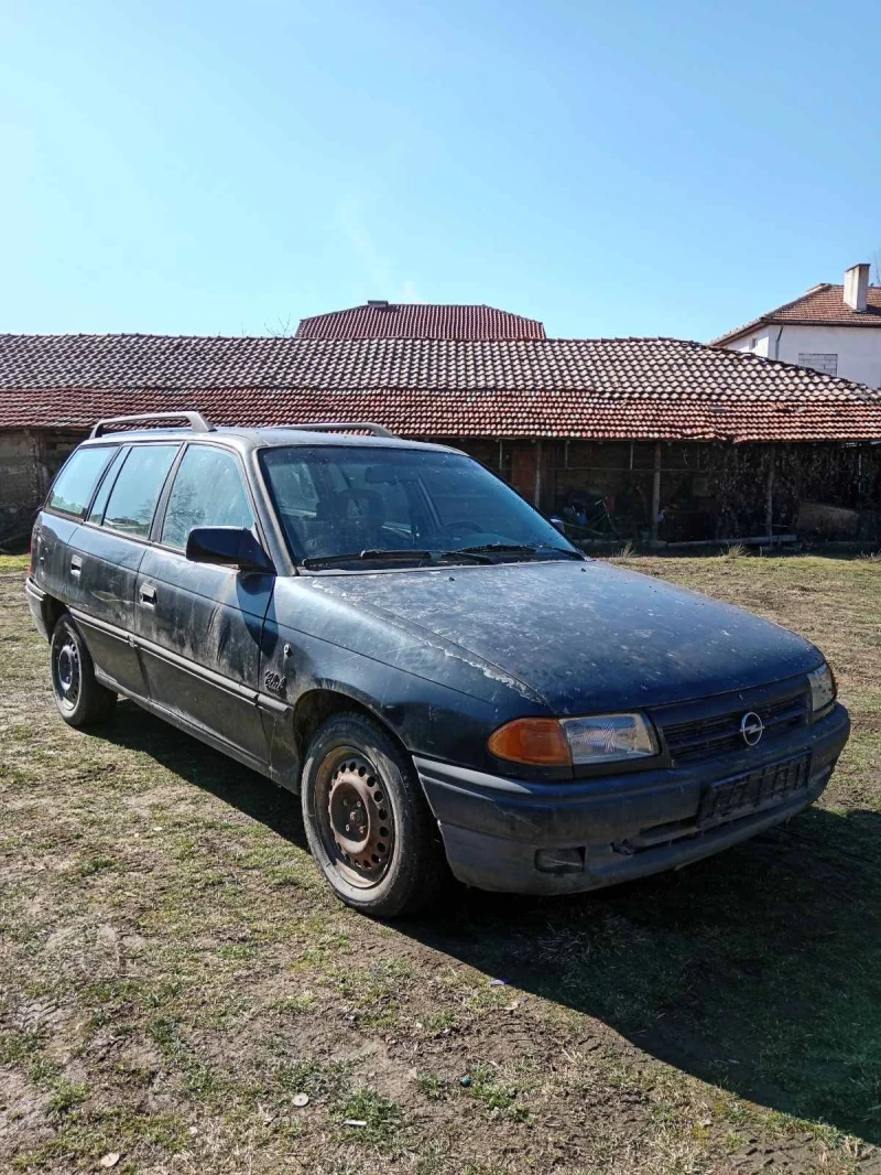 Opel Astra 2.0i, снимка 4 - Автомобили и джипове - 49034532