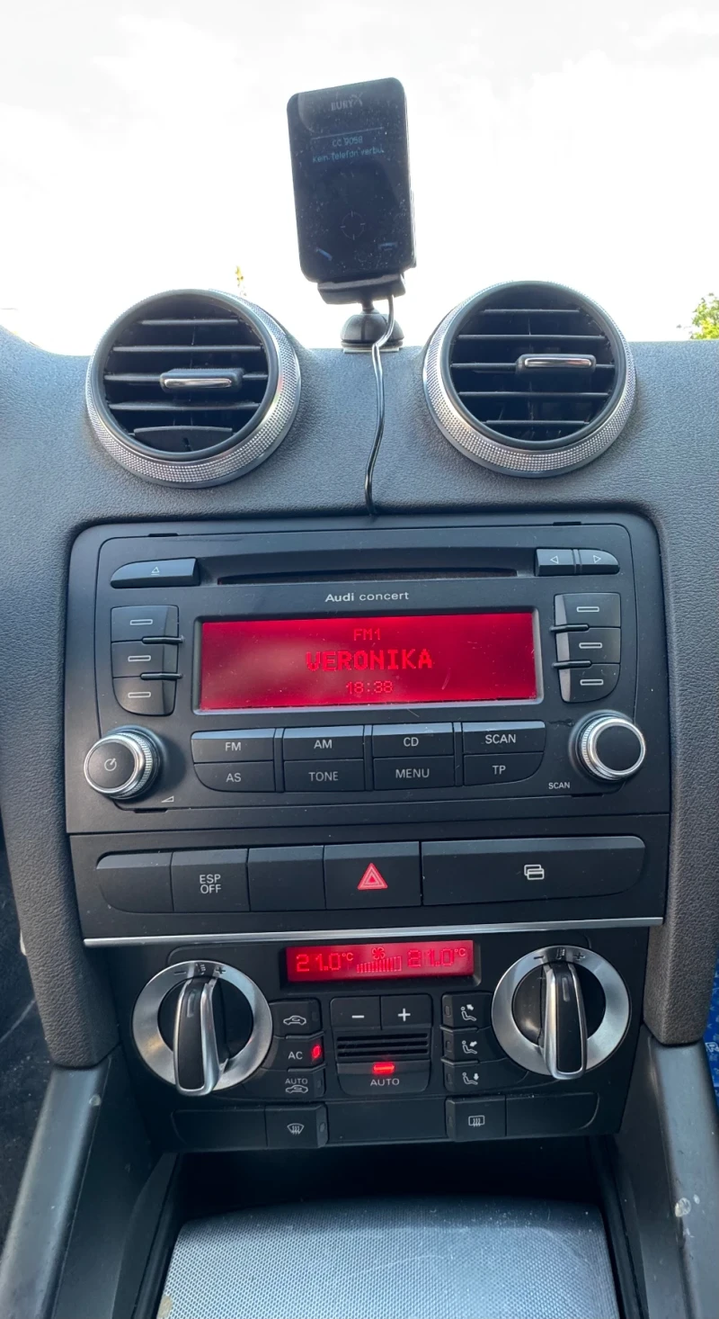 Audi A3 2.0TDI* * QUATTRO* * LED* * FACELIFT* * , снимка 11 - Автомобили и джипове - 50553898