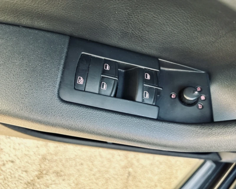 Audi A3 2.0TDI* * QUATTRO* * LED* * FACELIFT* * , снимка 13 - Автомобили и джипове - 50553898