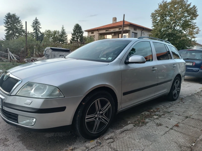 Skoda Octavia, снимка 5 - Автомобили и джипове - 51896185