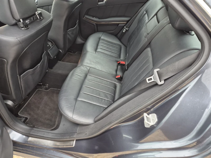 Mercedes-Benz E 220 CDI AUTOMAT , снимка 10 - Автомобили и джипове - 52588600