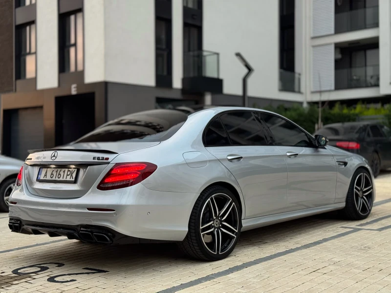 Mercedes-Benz E 43 AMG, снимка 4 - Автомобили и джипове - 52775163