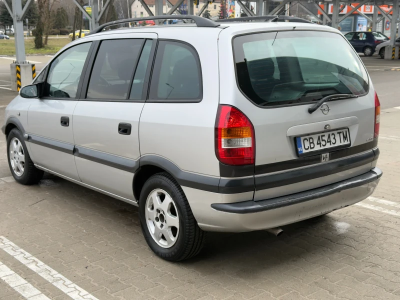 Opel Zafira 2.2 dizel 7 местен, снимка 7 - Автомобили и джипове - 53289327