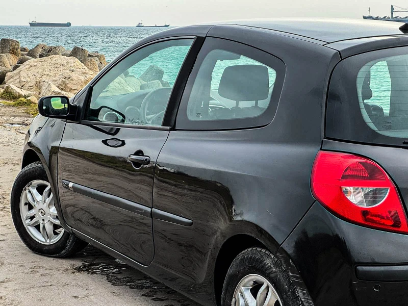 Renault Clio 1.5 DCI, снимка 5 - Автомобили и джипове - 53403108