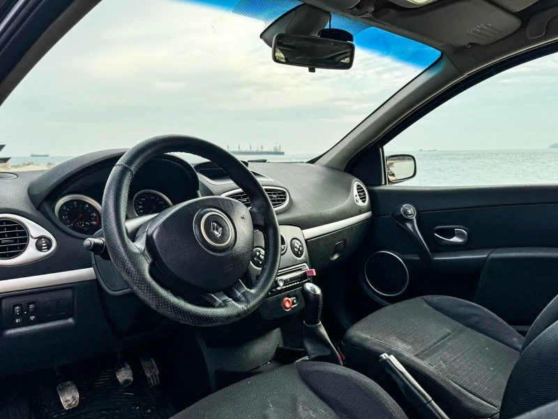 Renault Clio 1.5 DCI, снимка 6 - Автомобили и джипове - 53403108