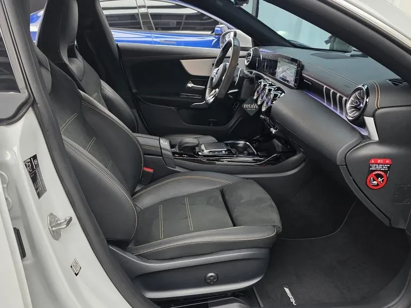 Mercedes-Benz CLA 45 AMG S 4Matic+ , снимка 11 - Автомобили и джипове - 55952730