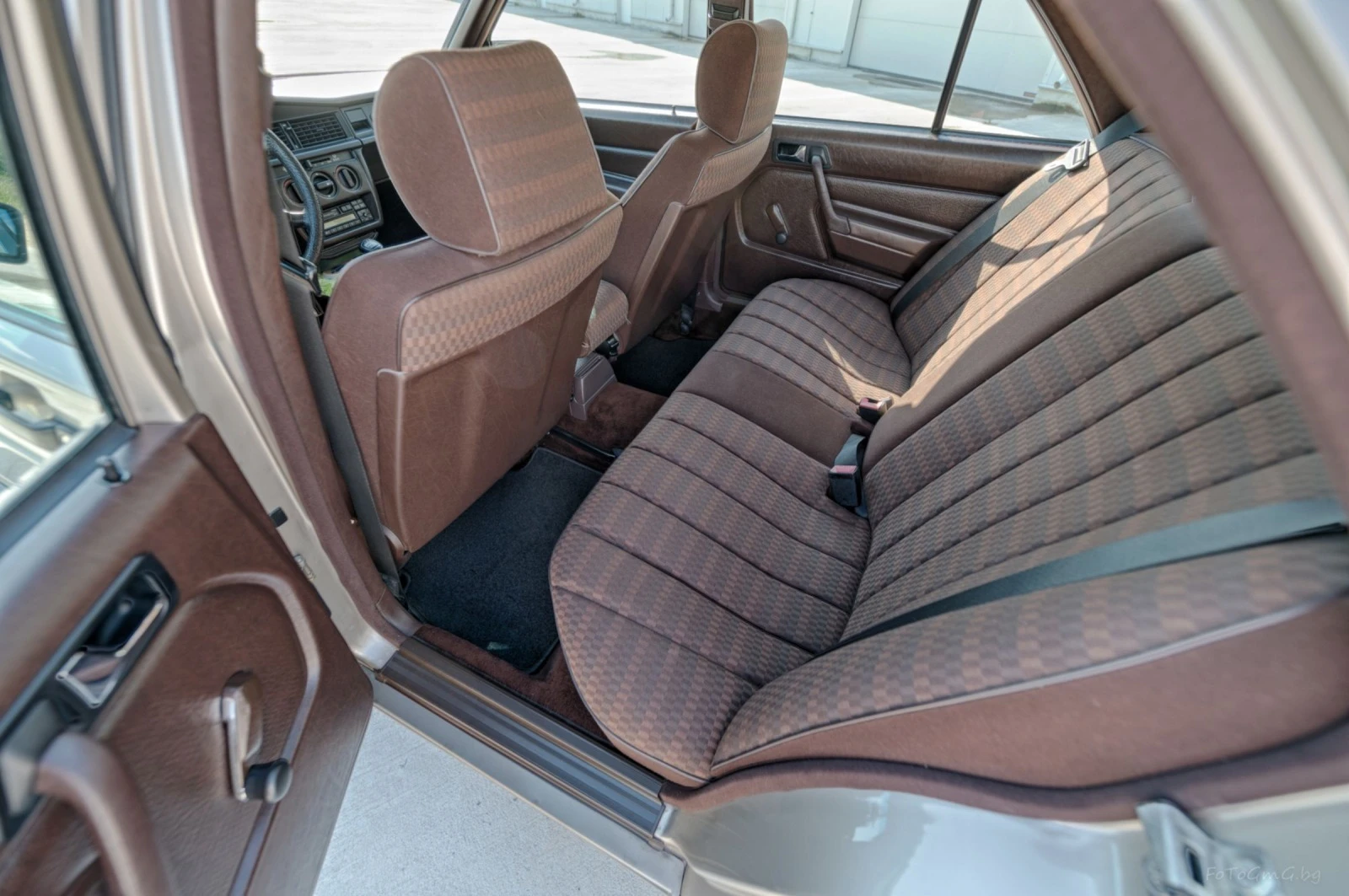 Mercedes-Benz 190 За Колекционери 190Е 1.8 Бензин 94000км 1990г - изображение 10