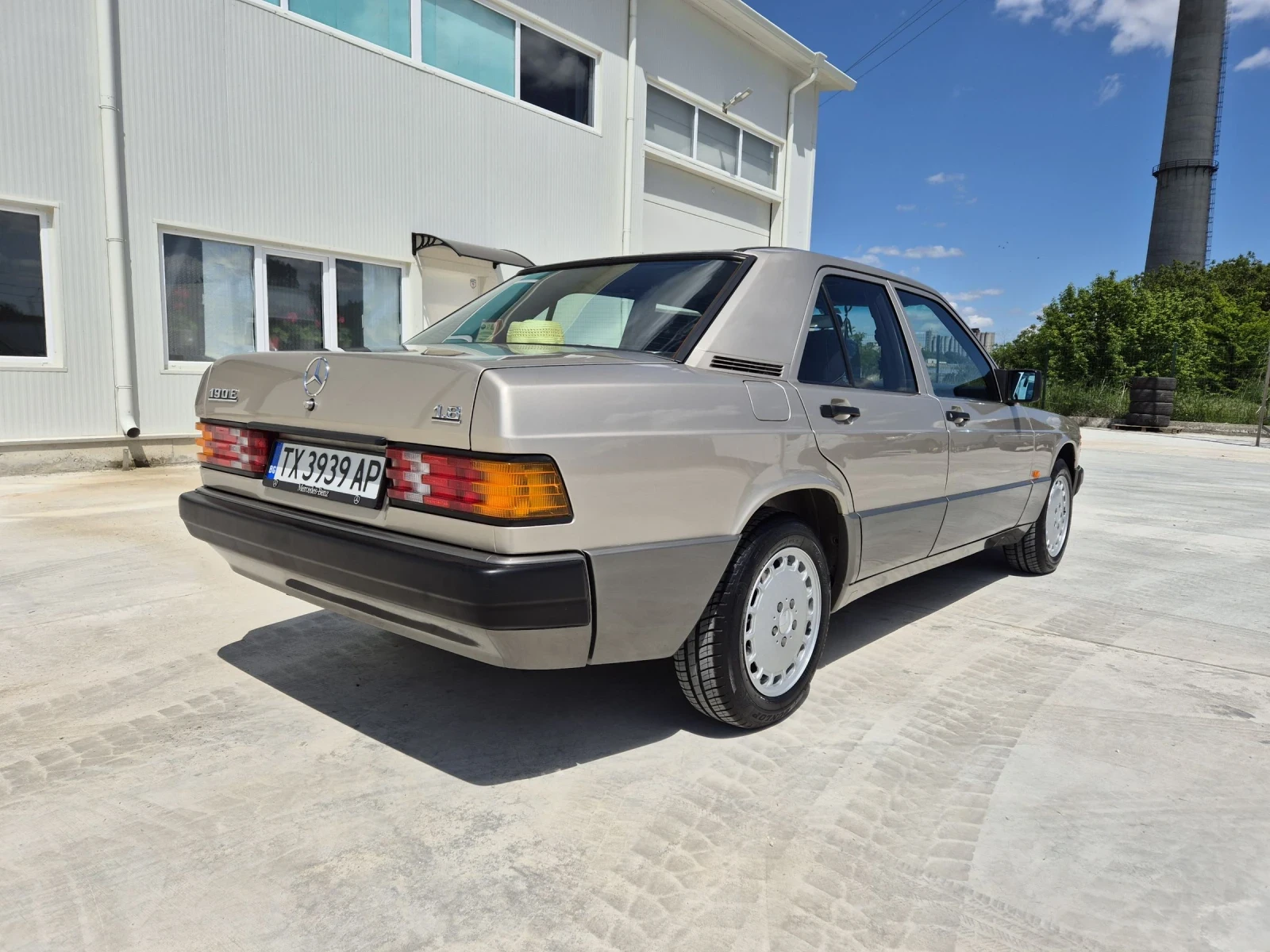 Mercedes-Benz 190 За Колекционери 190Е 1.8 Бензин 94000км 1990г - изображение 7