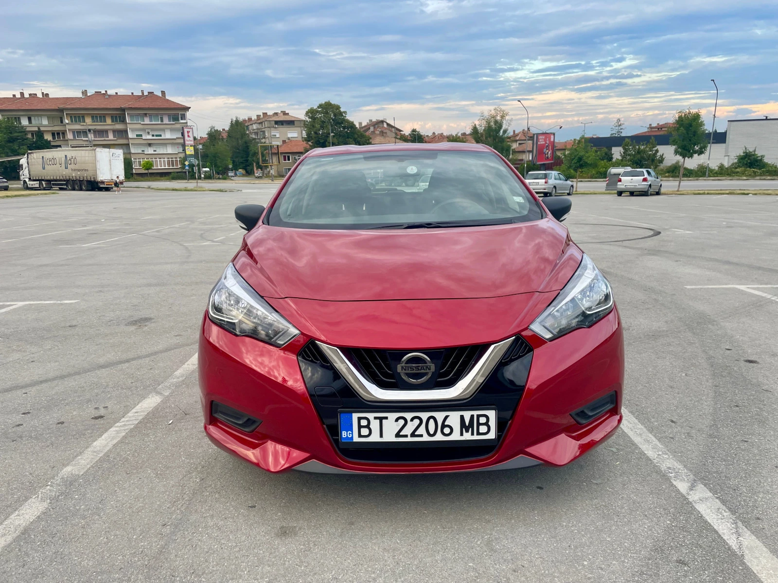 Nissan Micra 1.0 - изображение 2