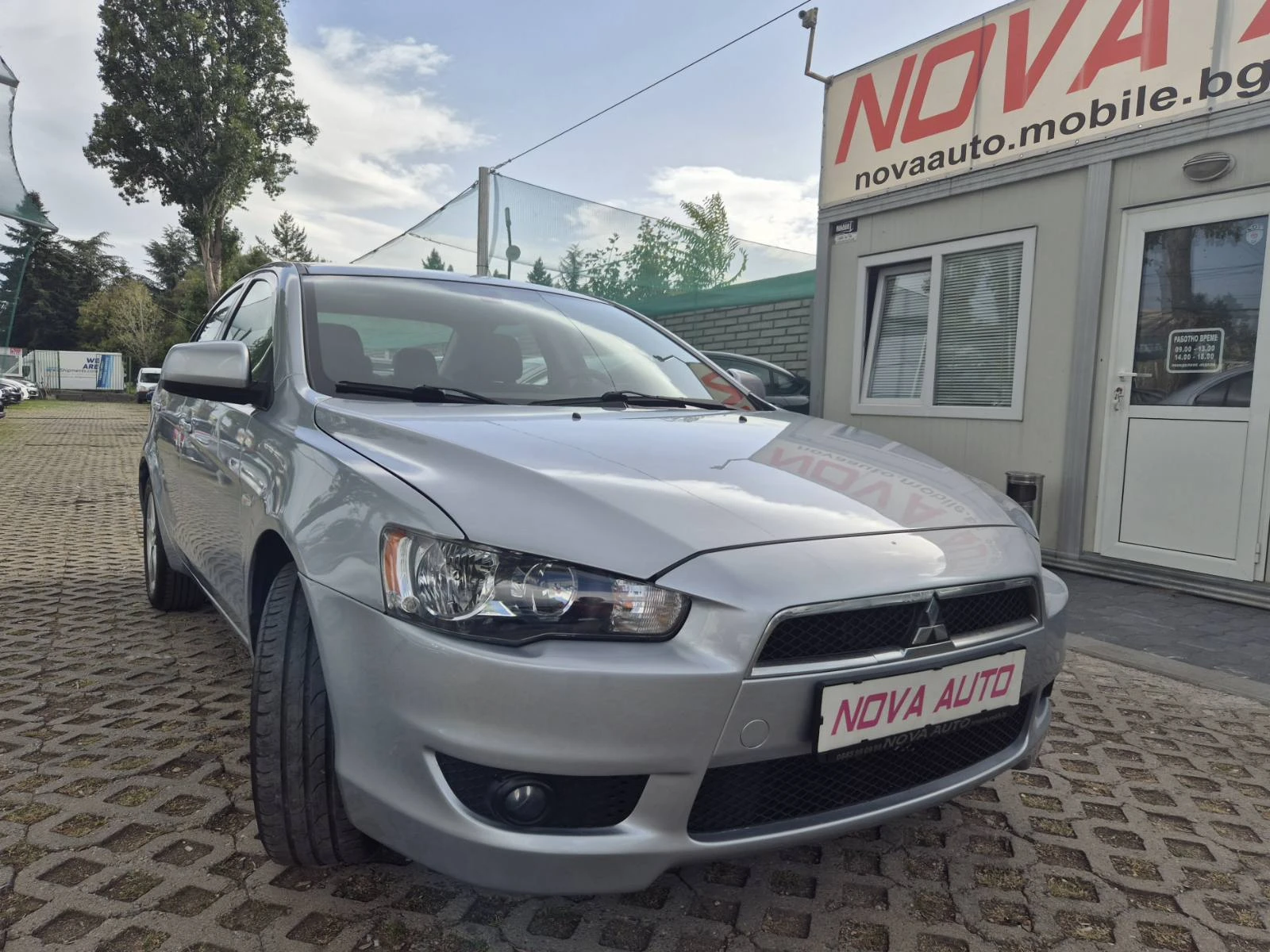 Mitsubishi Lancer 1.5i-109кс - изображение 5