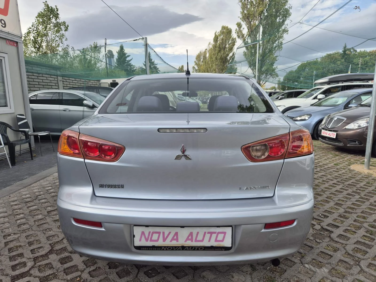 Mitsubishi Lancer 1.5i-109кс - изображение 3