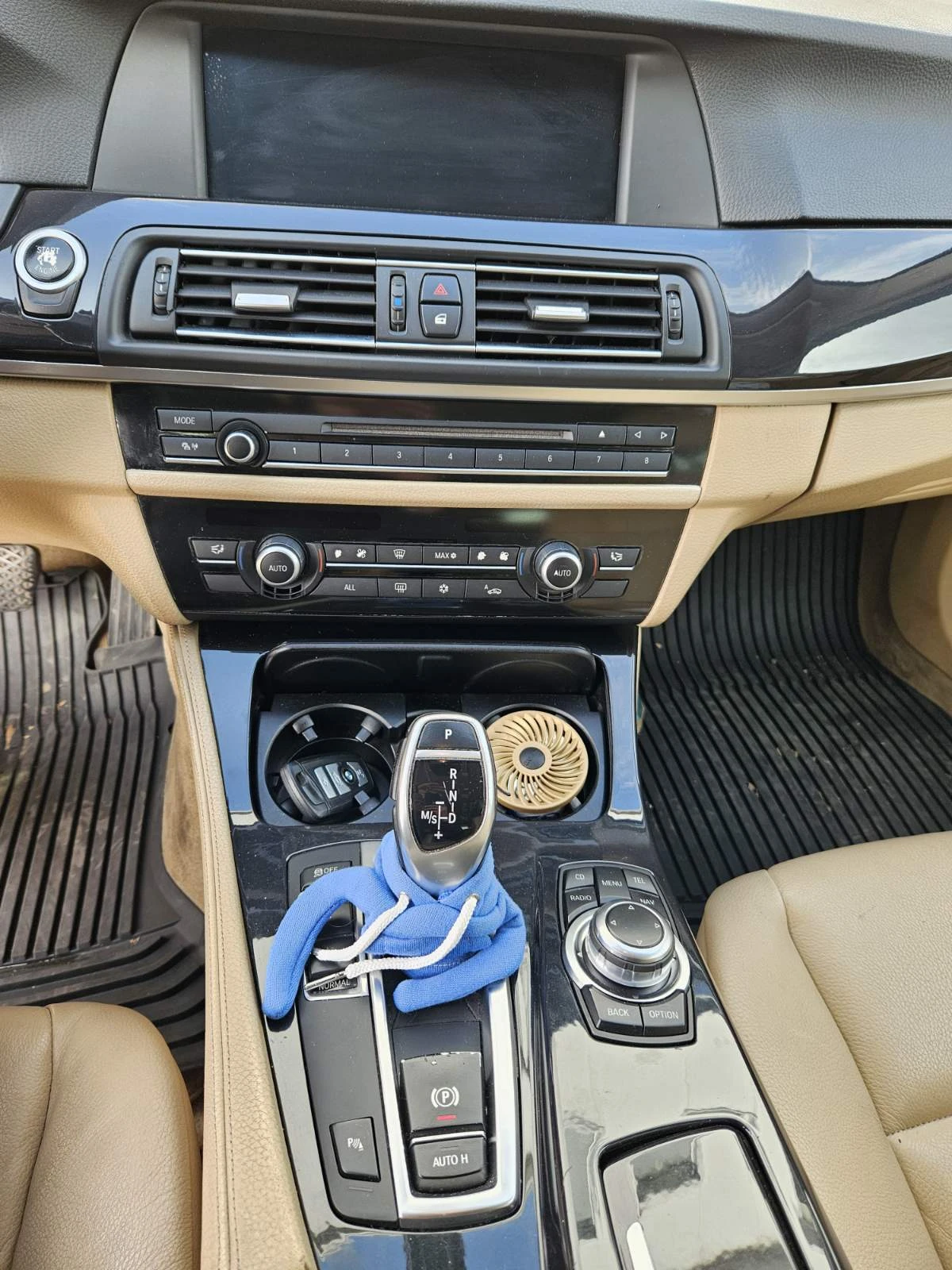 BMW 525 3.0D Touring - изображение 8