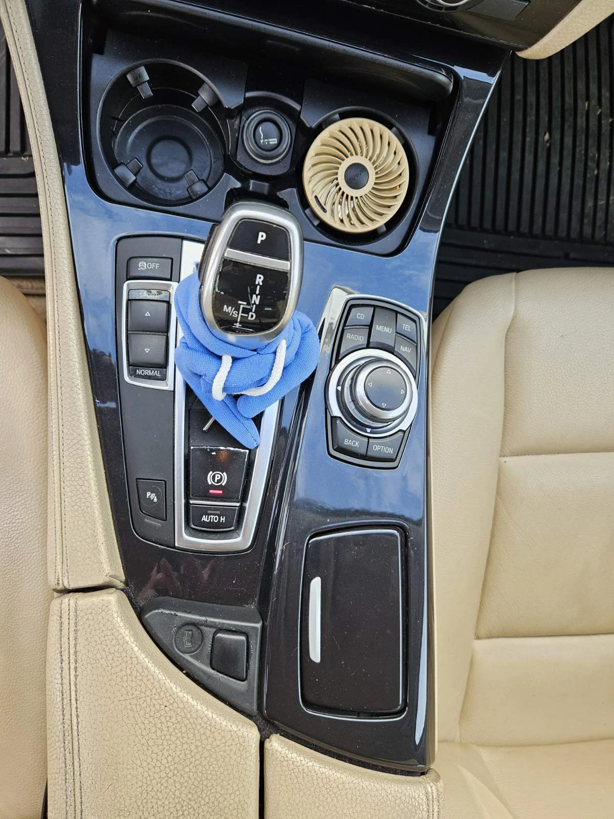 BMW 525 3.0D Touring - изображение 9