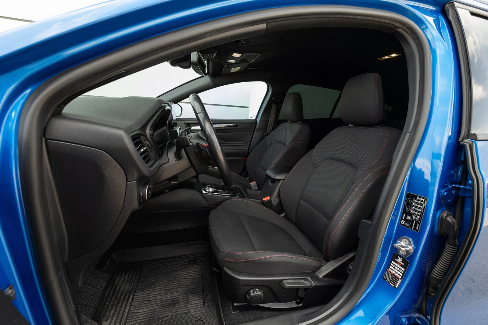 Ford Focus 1.0 ST-Line - изображение 10
