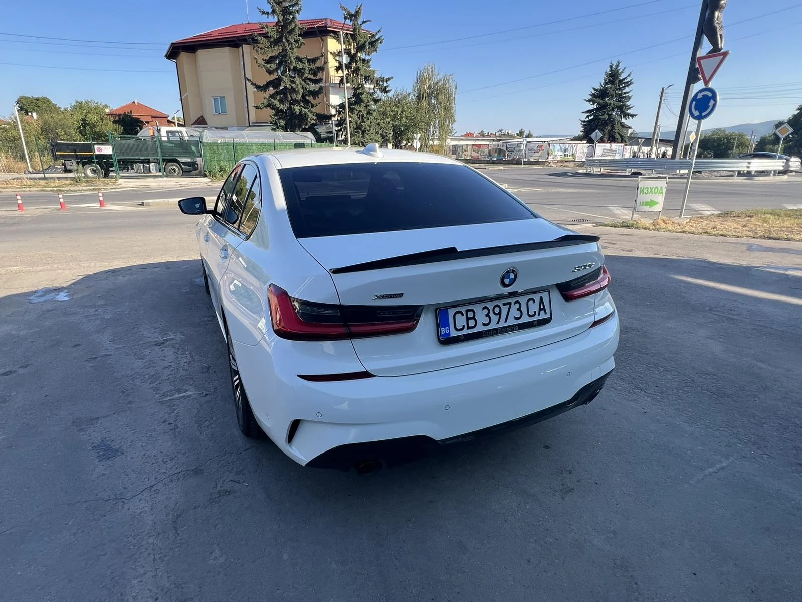 BMW 330 XDrive - изображение 4