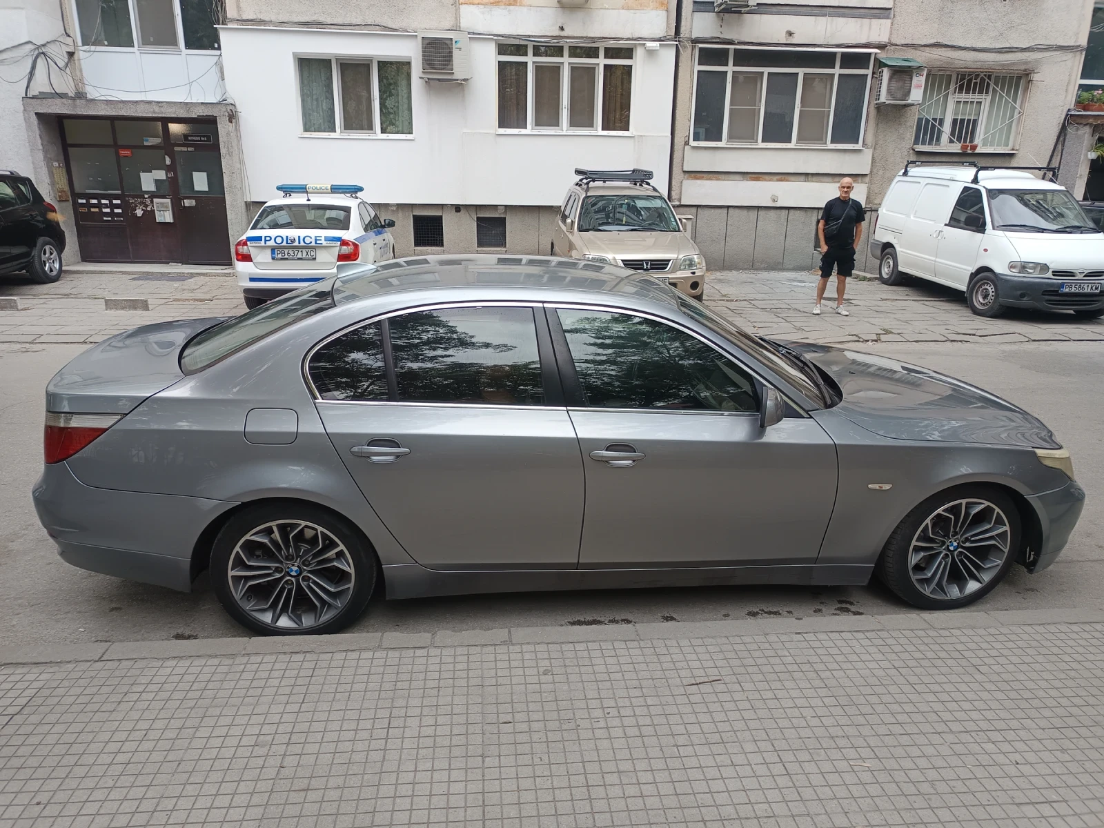 BMW 530 Газ, бензин - изображение 5