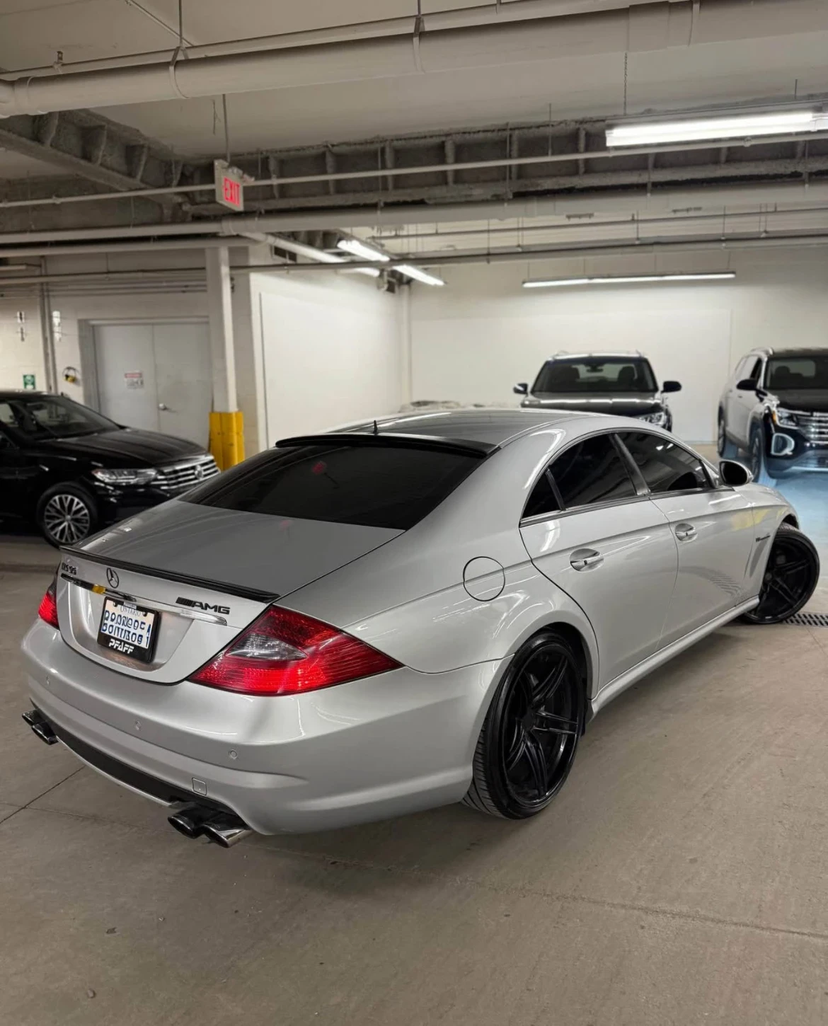 Mercedes-Benz CLS 55 AMG V8 KOMPRESSOR * * FULL * * CARFAX * * АВТО КРЕДИТ  - изображение 4