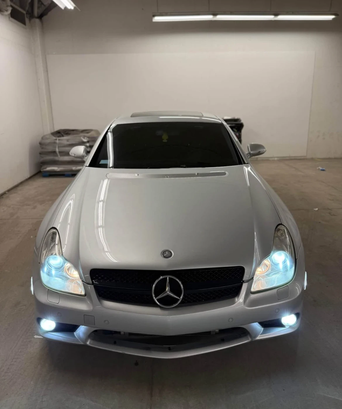 Mercedes-Benz CLS 55 AMG V8 KOMPRESSOR * * FULL * * CARFAX * * АВТО КРЕДИТ  - изображение 2