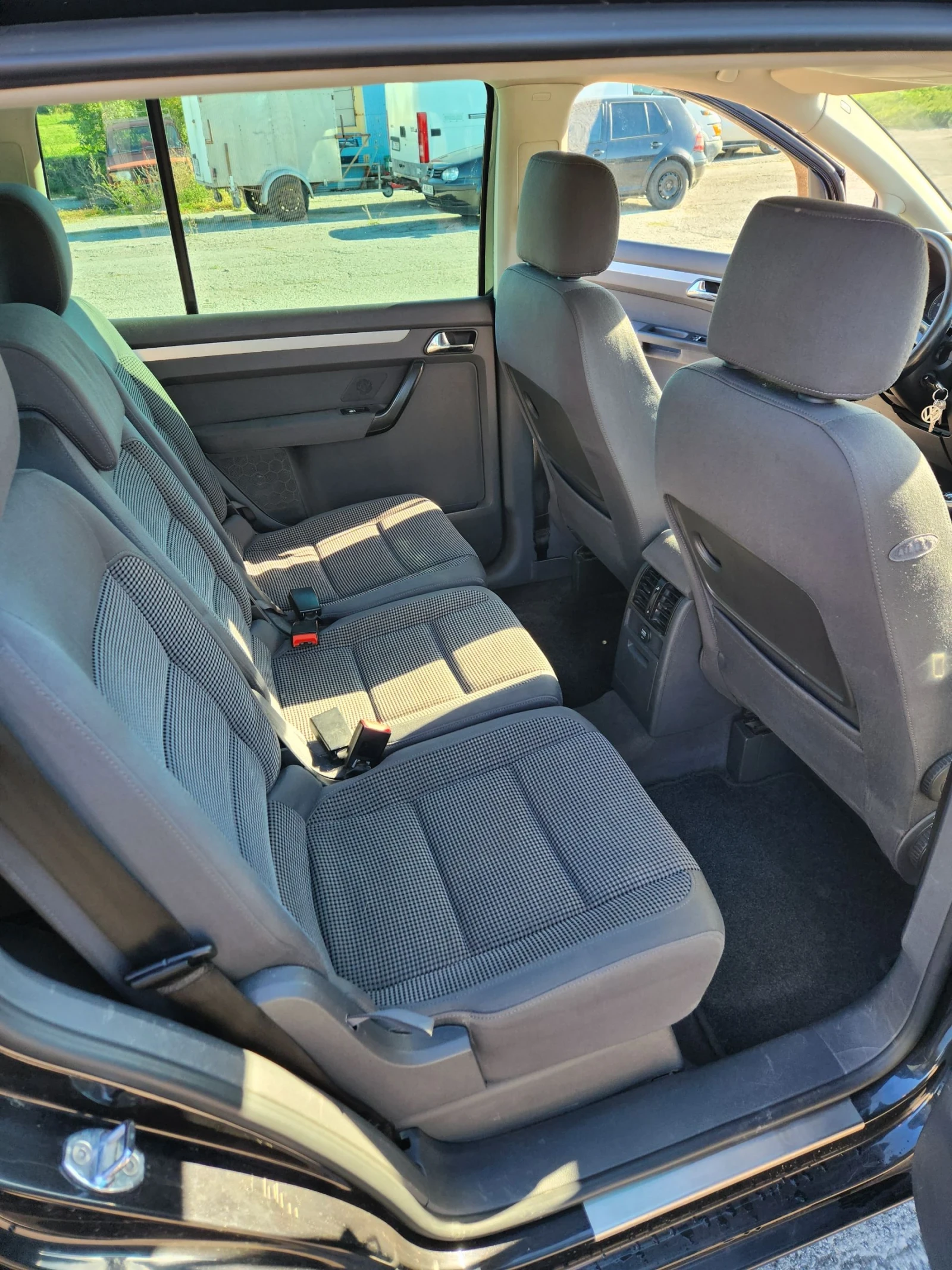 VW Touran 2.0 TDI | Mobile.bg � ����������� 12