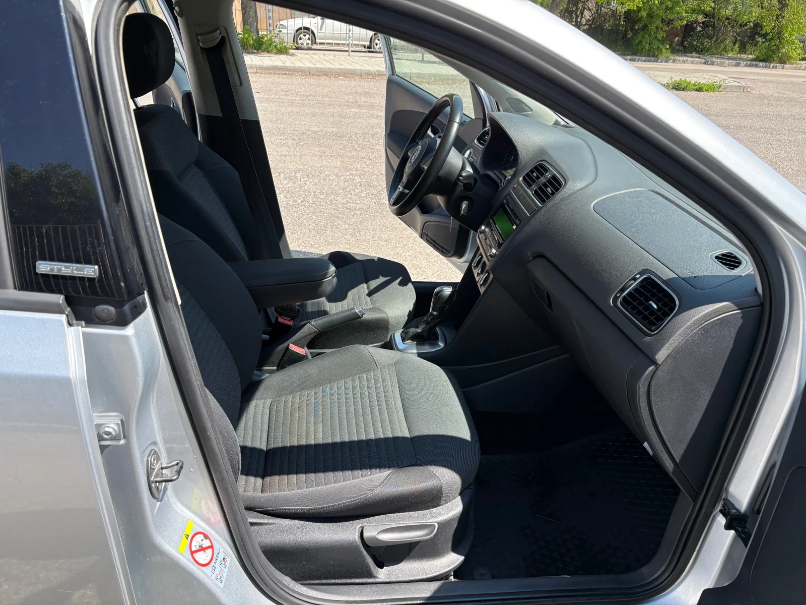 VW Polo 1.4 MPI DSG - изображение 10