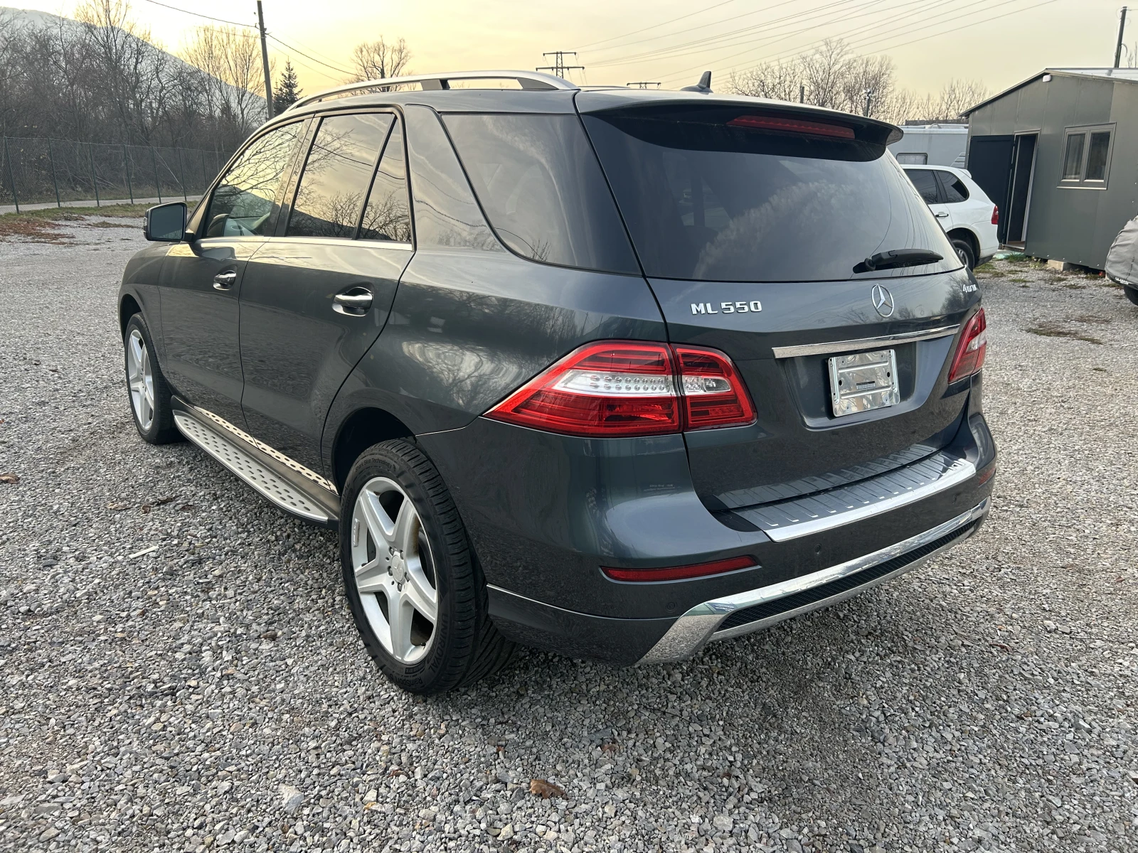 Mercedes-Benz ML 550  - изображение 5