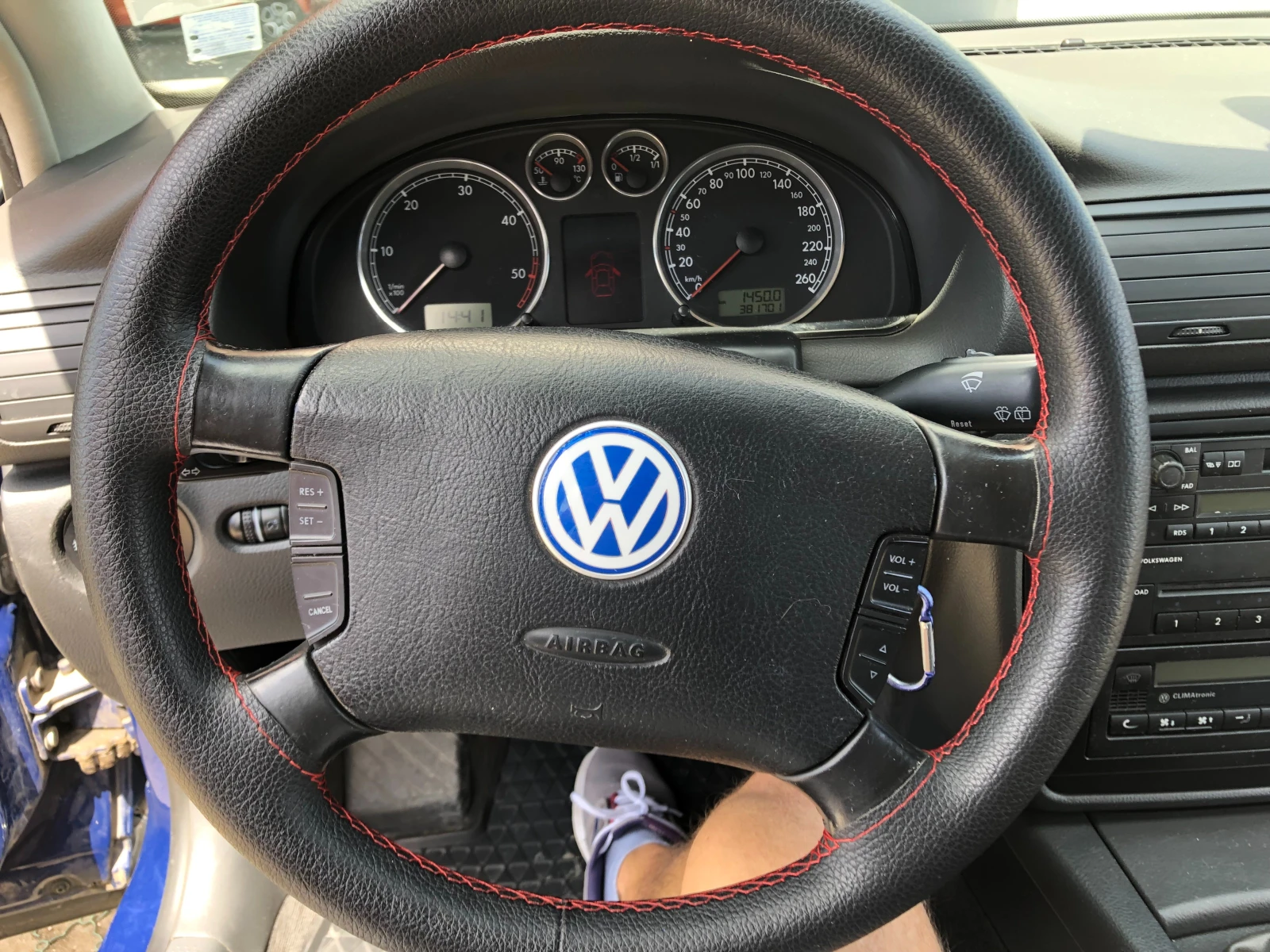 VW Passat 5.5, снимка 10 - Автомобили и джипове - 54017786