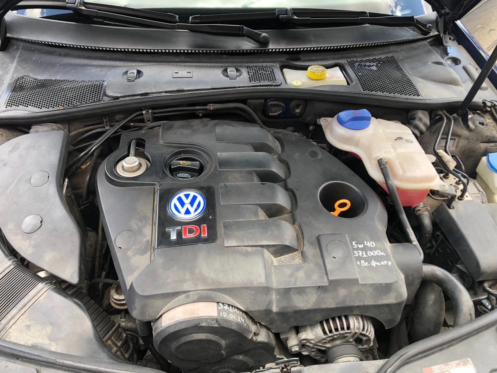 VW Passat 5.5, снимка 15 - Автомобили и джипове - 54017786