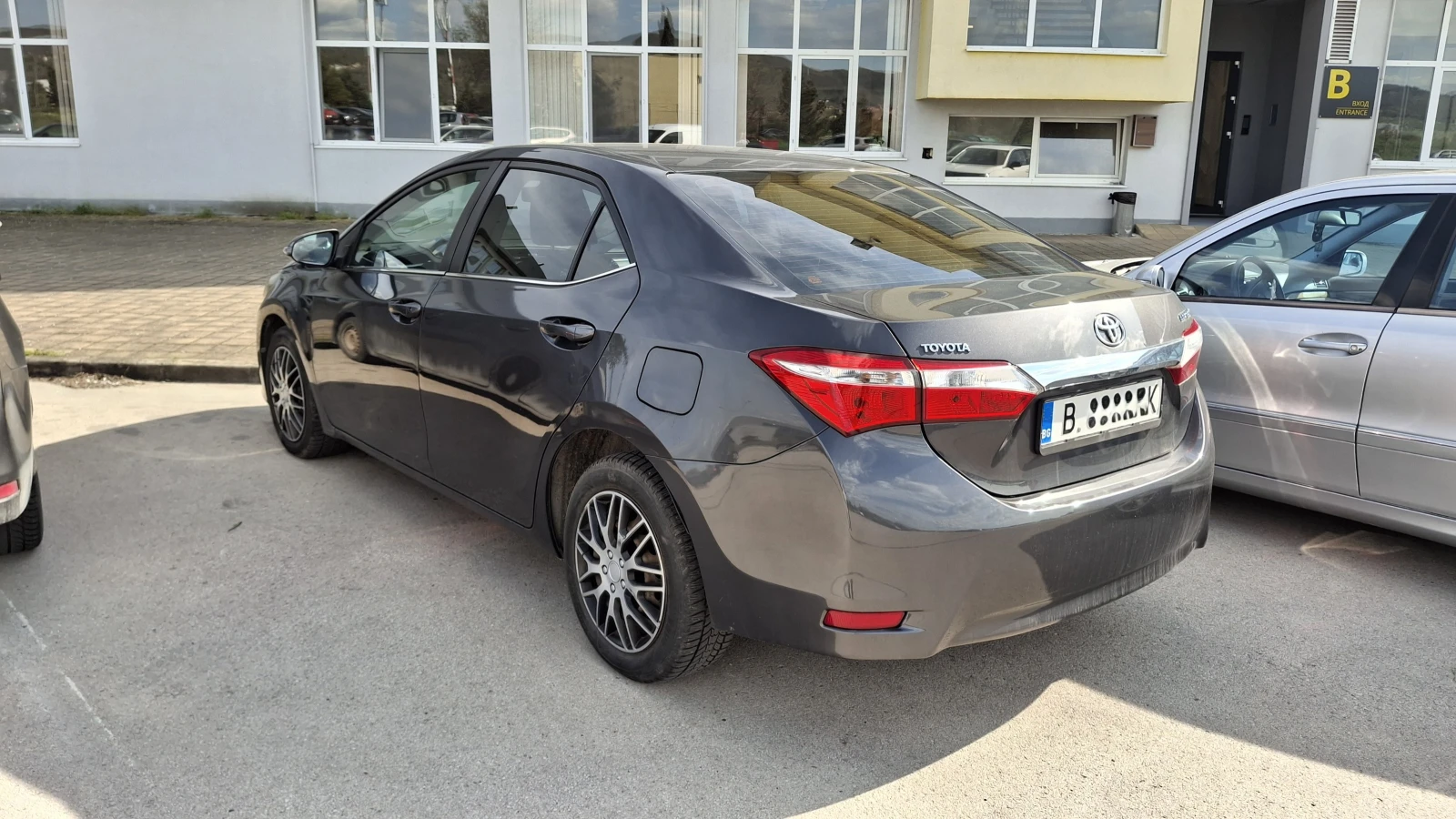 Toyota Corolla, снимка 2 - Автомобили и джипове - 54304837