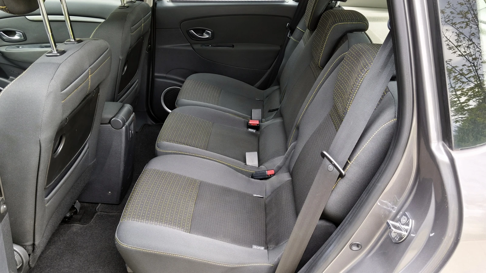 Renault Scenic 1.5DCi , снимка 17 - Автомобили и джипове - 54388321