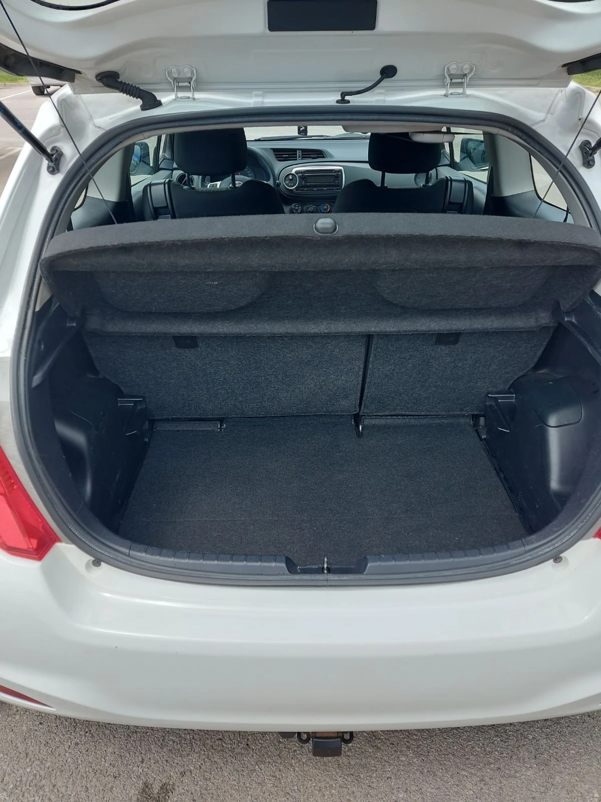 Toyota Yaris, снимка 9 - Автомобили и джипове - 54610565