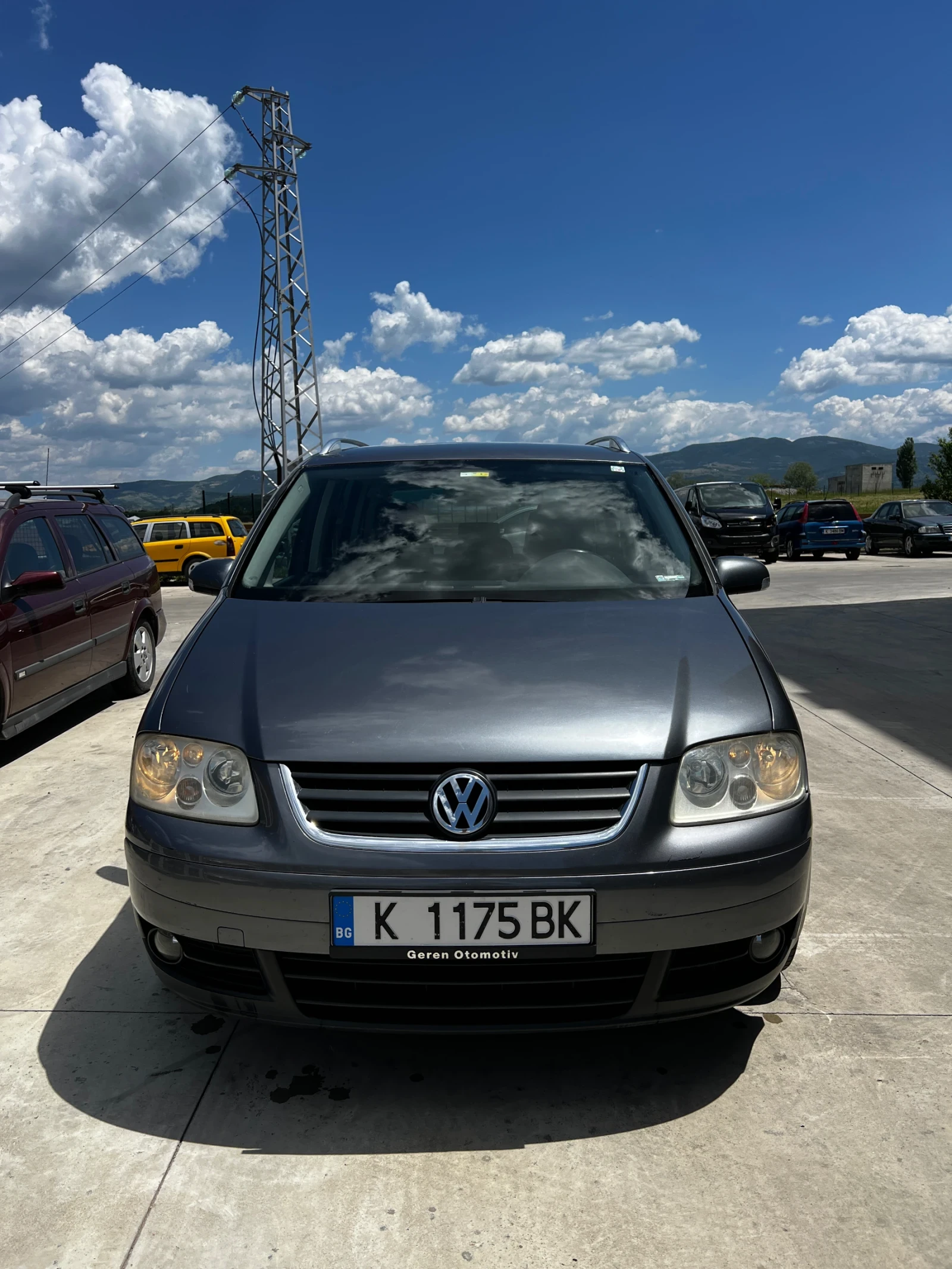 VW Touran, снимка 4 - Автомобили и джипове - 54810966