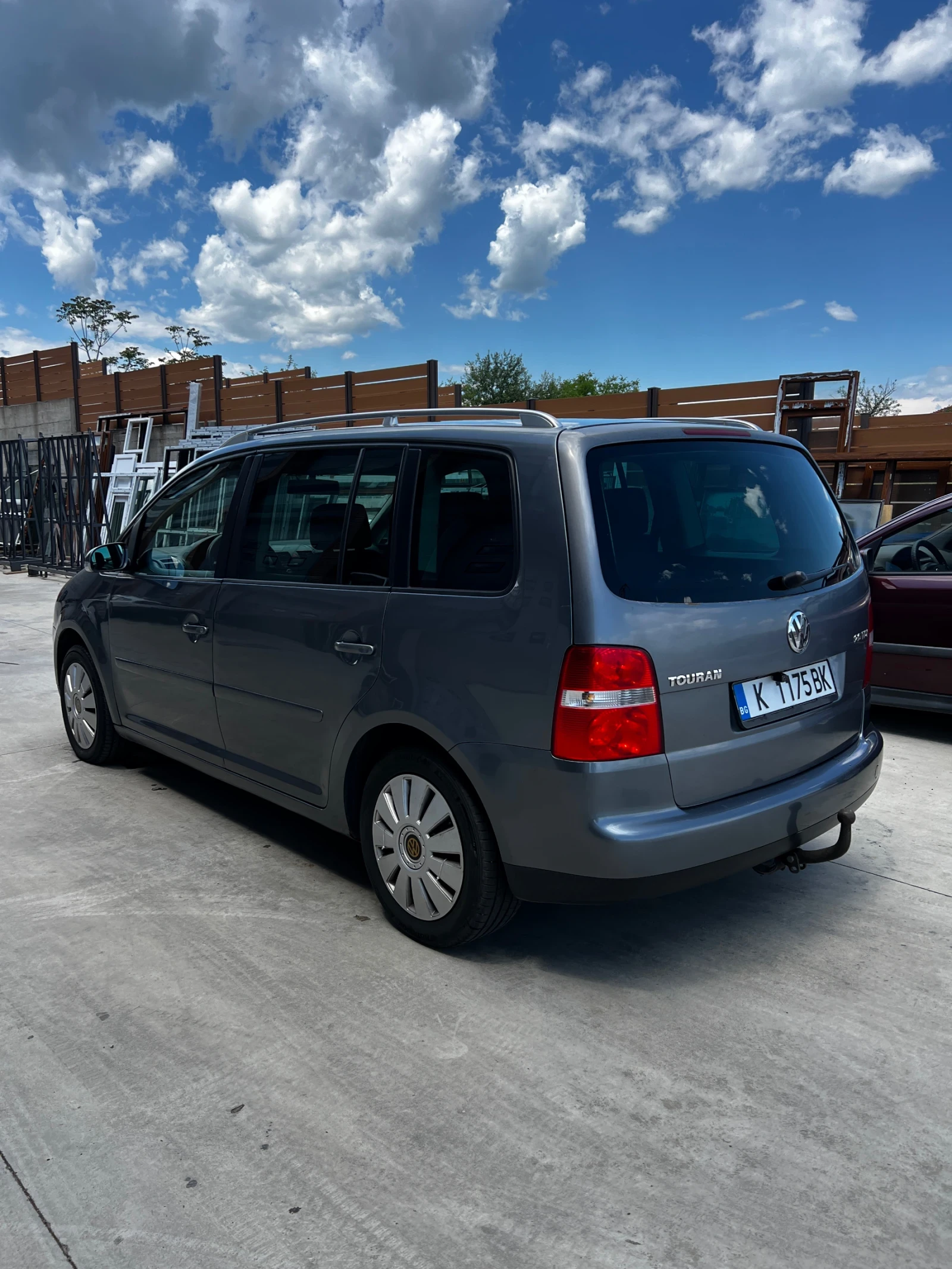 VW Touran, снимка 3 - Автомобили и джипове - 54810966
