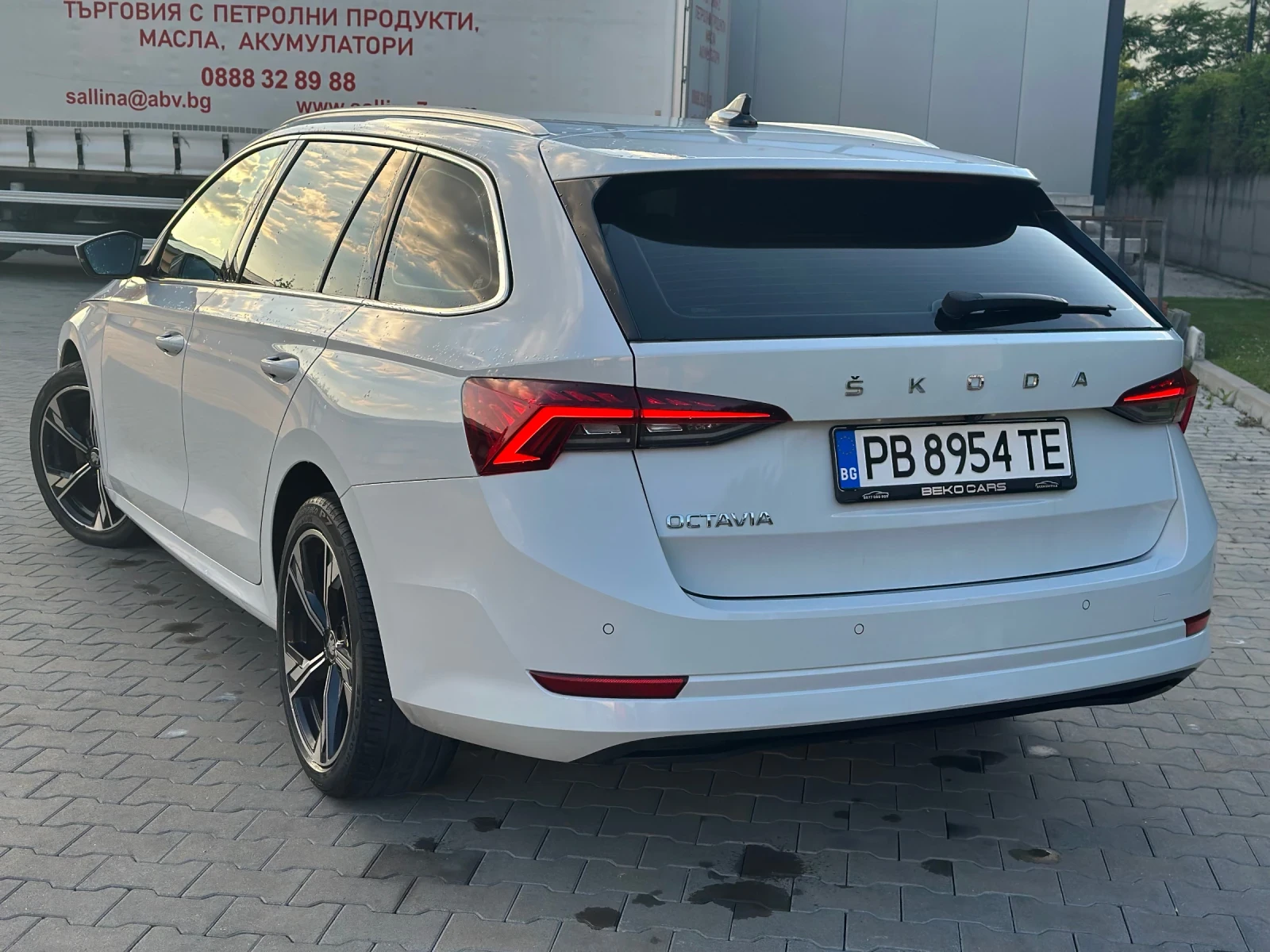 Skoda Octavia 2.0 TDI 150 , снимка 6 - Автомобили и джипове - 54842654