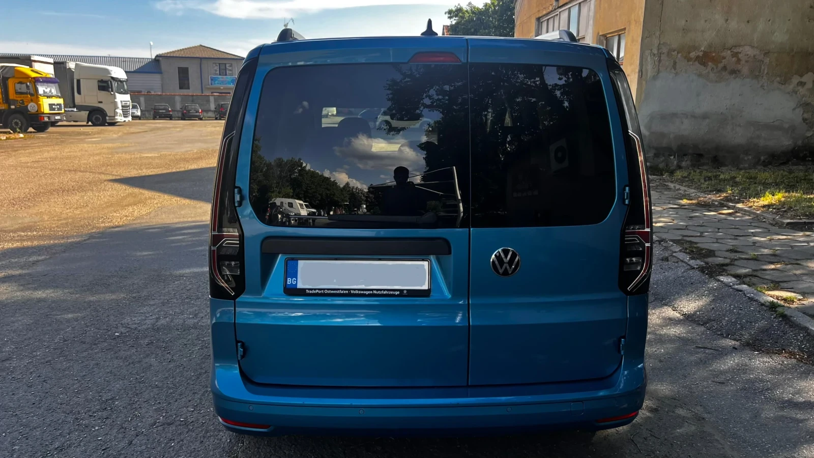 VW Caddy, снимка 6 - Автомобили и джипове - 54912467