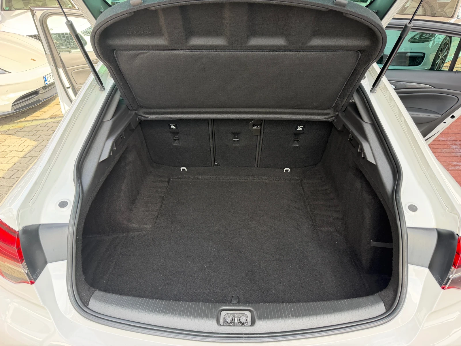 Opel Insignia 2.0Bi-TURBO#GSI#4x4#RECARO#O��������#EXCLUSIVE | Mobile.bg � ����������� 14
