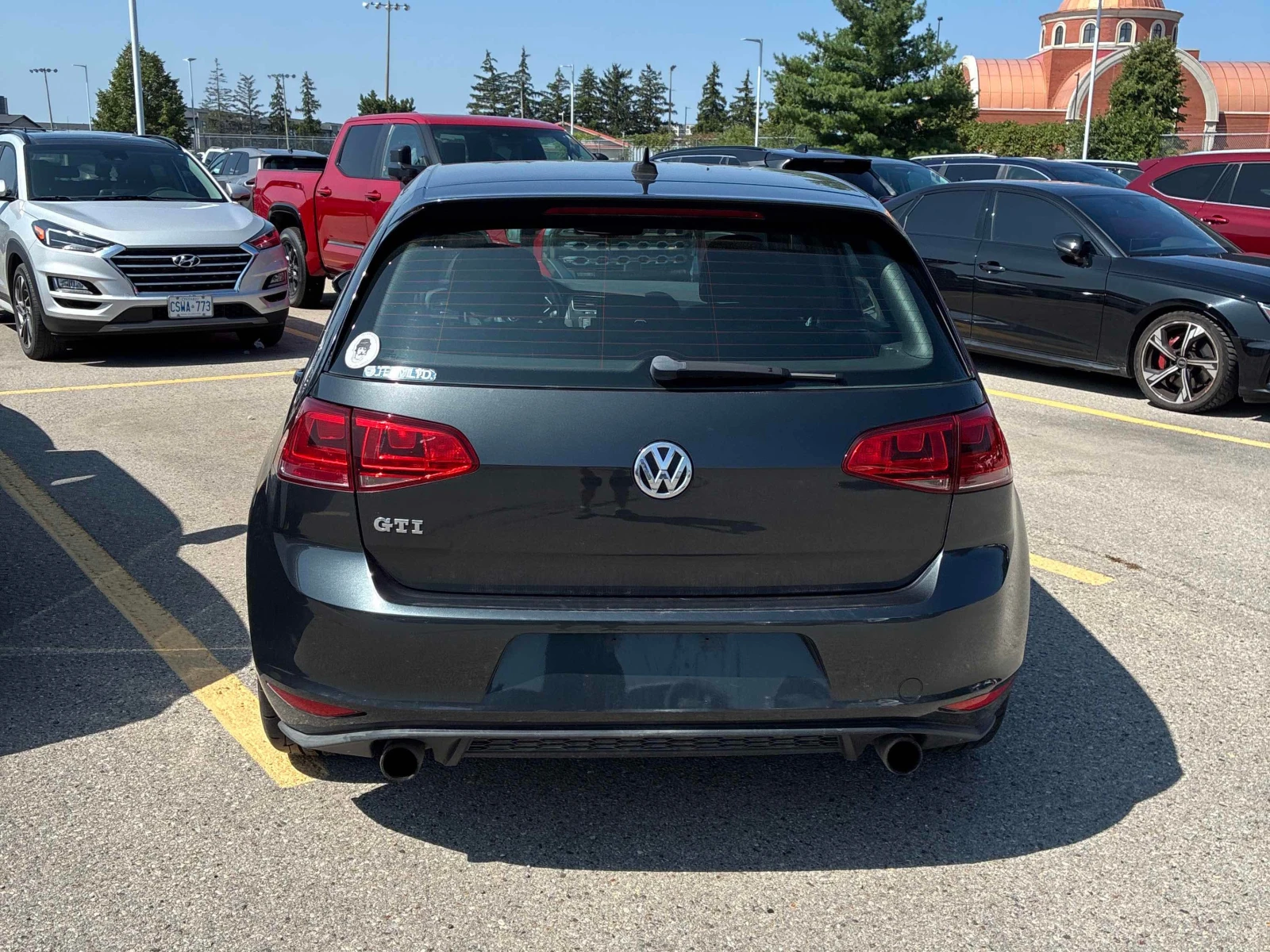 VW Golf  Manual FWD 2.0L / CARFAX , снимка 4 - Автомобили и джипове - 55912649