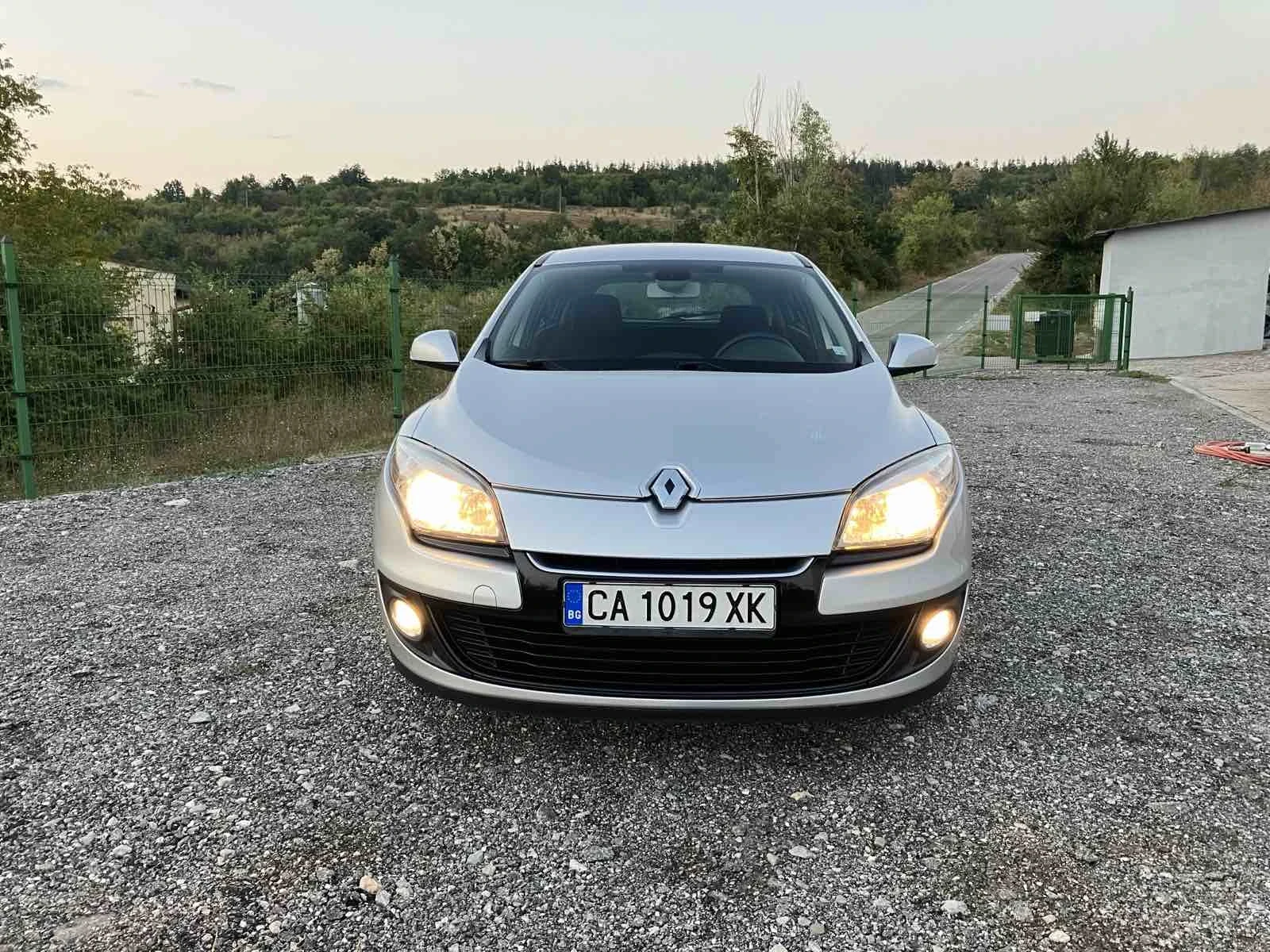 Renault Megane КУПЪВАНА НОВА ОТ БГ.